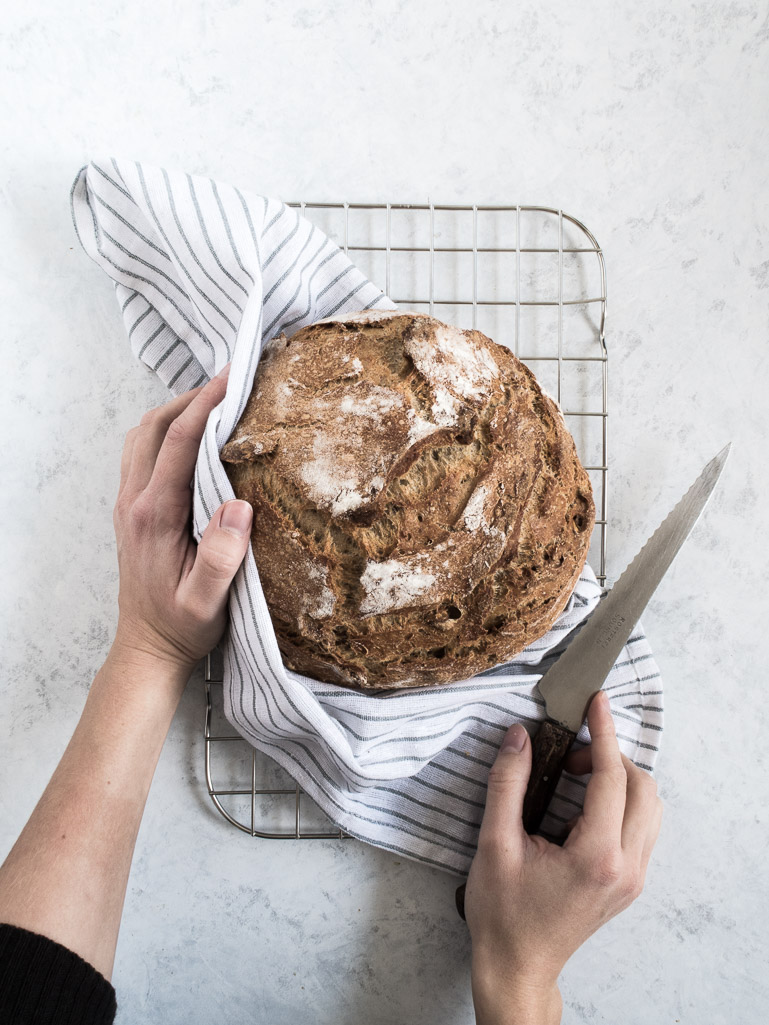 Grydebrød med ølandshvede og valnødder