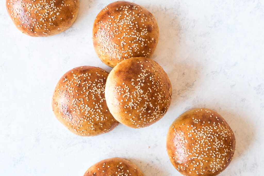 Bedste opskrift på hjemmelavede burgerboller - store og bløde