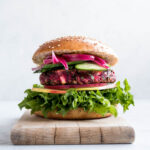 Burger med rødbedebøf - opskrift på den bedste vegetarburger