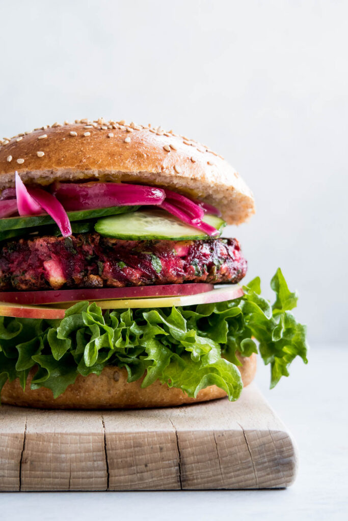 Rødbede Burger - opskrift på rødbedebøffer til burger